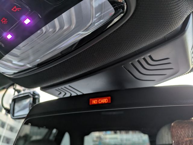 BMW 5SERIES TOURING 2018 Image 31