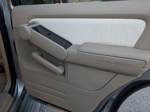 FORD EXPLORER 2009 Image 31