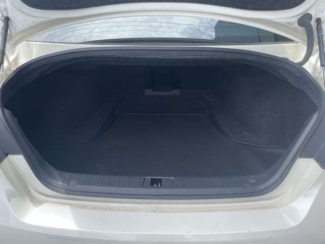 NISSAN FUGA 4WD 2021 Image 31