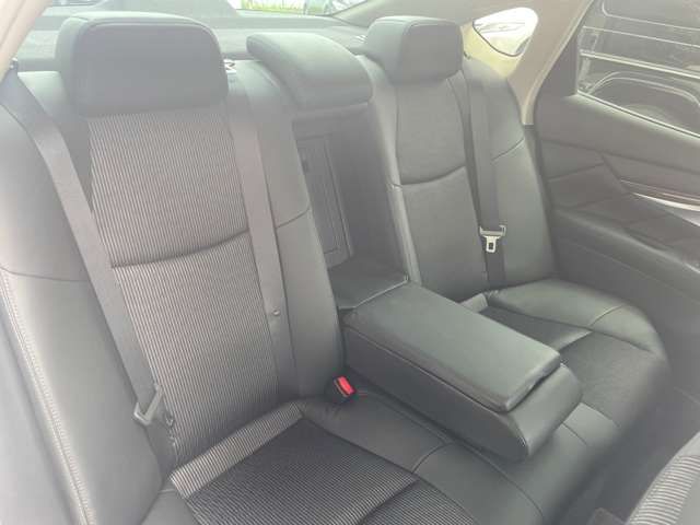 NISSAN FUGA 4WD 2021 Image 31