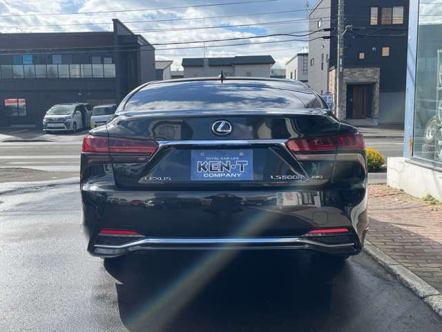 TOYOTA LEXUS LS500H 4WD 2022 Image 31