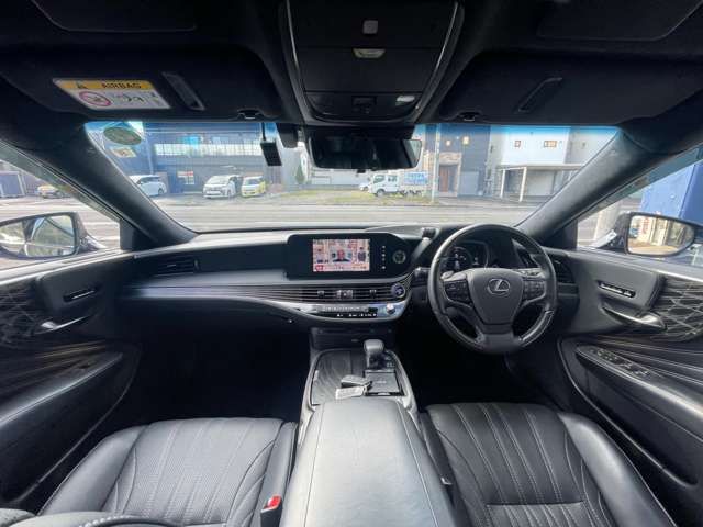TOYOTA LEXUS LS500H 4WD 2022 Image 31