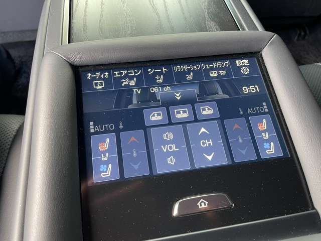 TOYOTA LEXUS LS500H 4WD 2022 Image 31