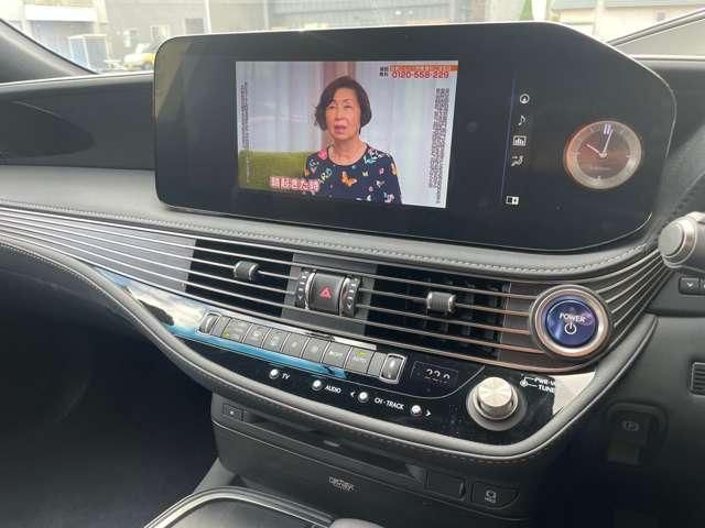 TOYOTA LEXUS LS500H 4WD 2022 Image 31