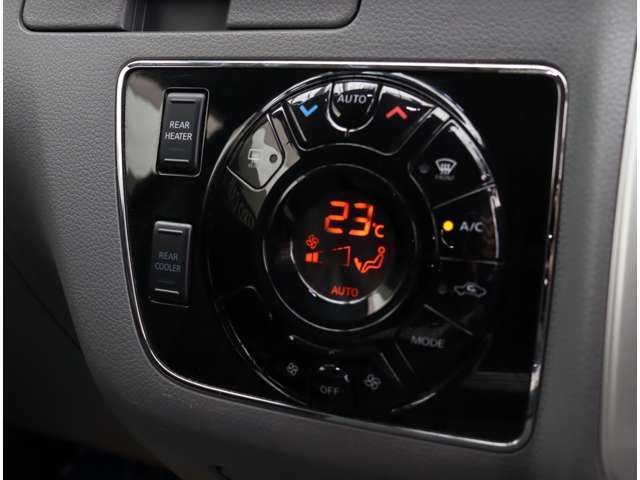 NISSAN NV350 CARAVAN 4WD 2020 Image 31