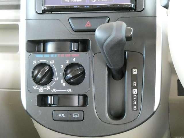 DAIHATSU TANTO 2013 Image 31