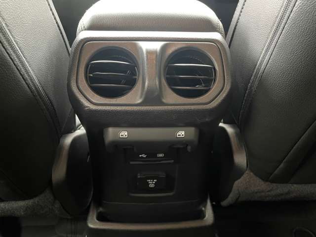 JEEP WRANGLER UNLIMI 2019 Image 31