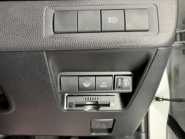 TOYOTA AQUA 2023 Image 31