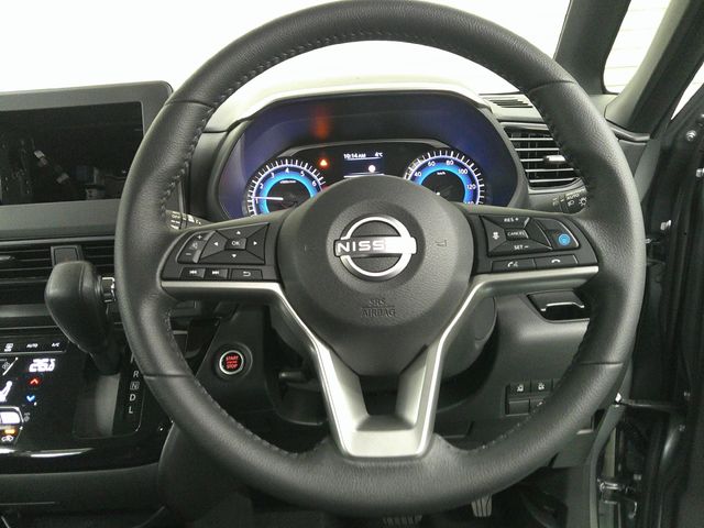 NISSAN ROOX 2025 Image 31