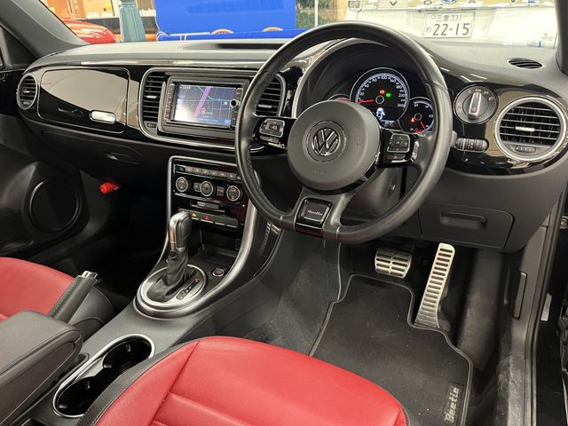 VOLKSWAGEN THE BEETL 2019 Image 31