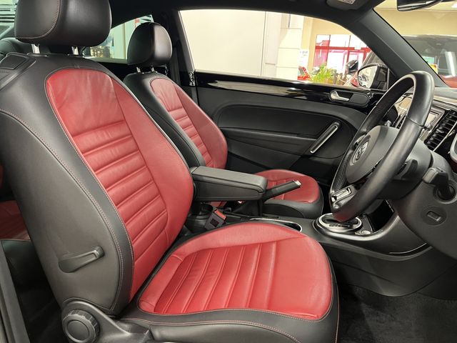 VOLKSWAGEN THE BEETL 2019 Image 31