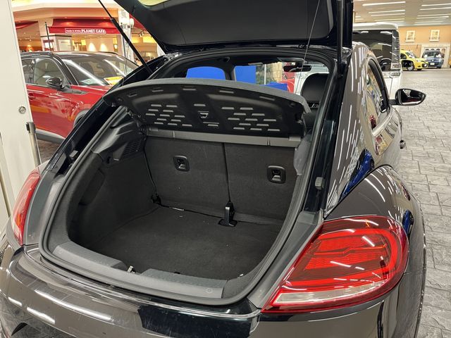 VOLKSWAGEN THE BEETL 2019 Image 31