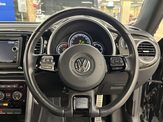 VOLKSWAGEN THE BEETL 2019 Image 31
