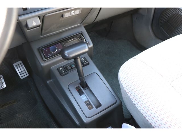 RENAULT CINQ(5) 1990 Image 31