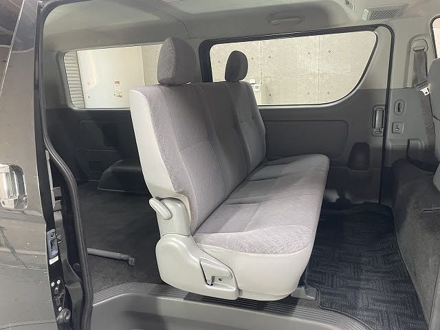 TOYOTA REGIUSACE VAN 2WD 2010 Image 31