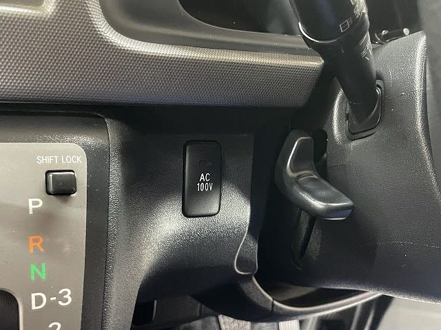 TOYOTA REGIUSACE VAN 2WD 2010 Image 31