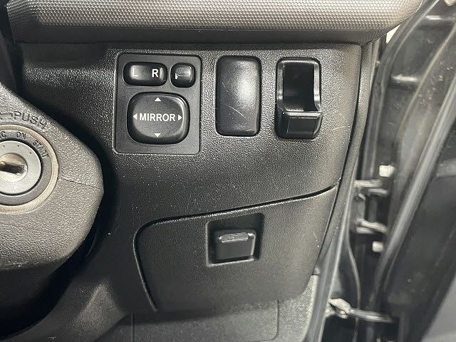 TOYOTA REGIUSACE VAN 2WD 2010 Image 31