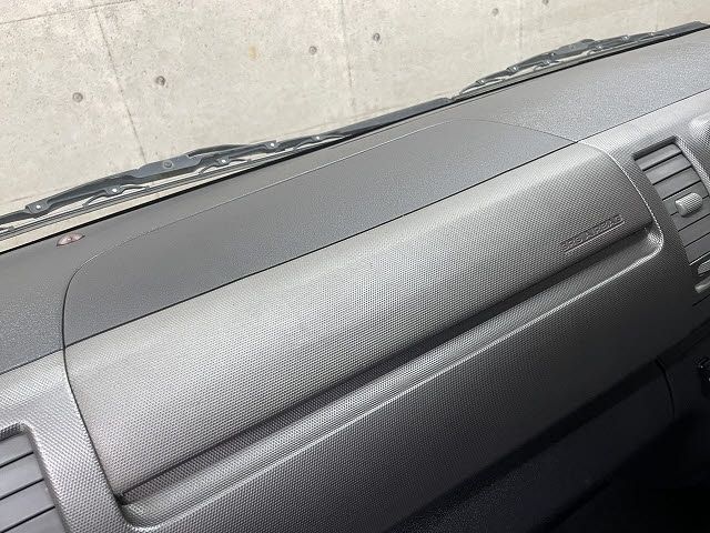 TOYOTA REGIUSACE VAN 2WD 2010 Image 31