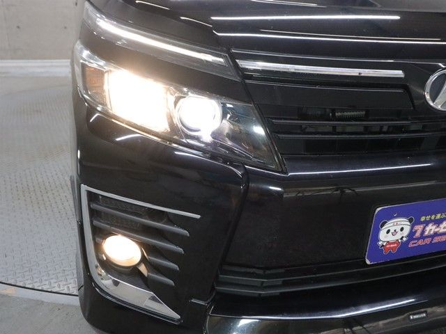 TOYOTA VOXY 2015 Image 31