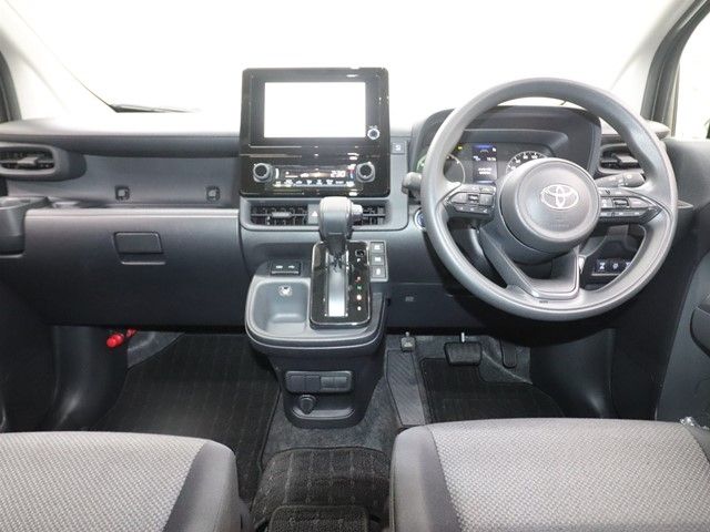 TOYOTA SIENTA HYBRID 2024 Image 31