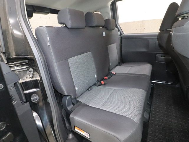 TOYOTA SIENTA HYBRID 2024 Image 31