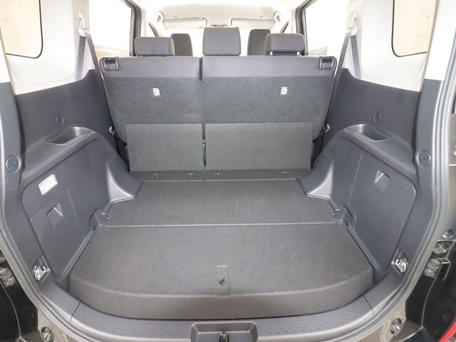 TOYOTA SIENTA HYBRID 2024 Image 31