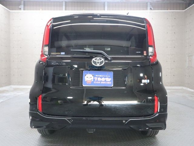 TOYOTA SIENTA HYBRID 2024 Image 31