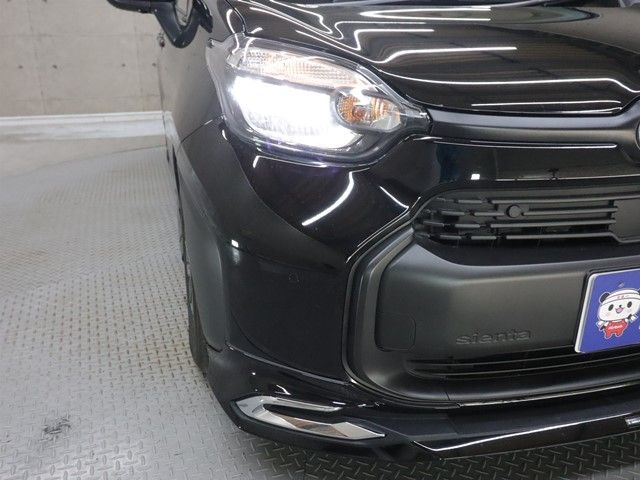 TOYOTA SIENTA HYBRID 2024 Image 31