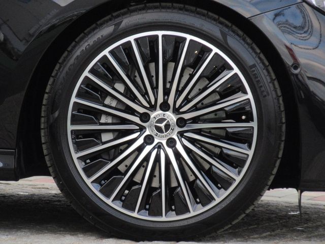 MERCEDES BENZ E CLAS 2025 Image 31