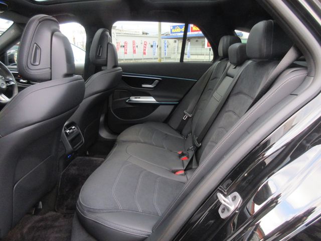 MERCEDES BENZ E CLAS 2025 Image 31