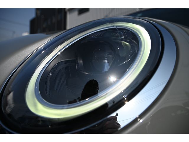 BMW MINI COOPER D 5DOOR 2022 Image 31