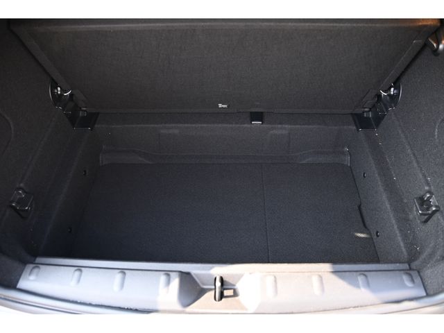 BMW MINI COOPER D 5DOOR 2022 Image 31