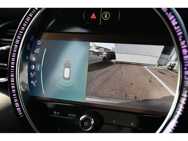 BMW MINI COOPER D 5DOOR 2022 Image 31