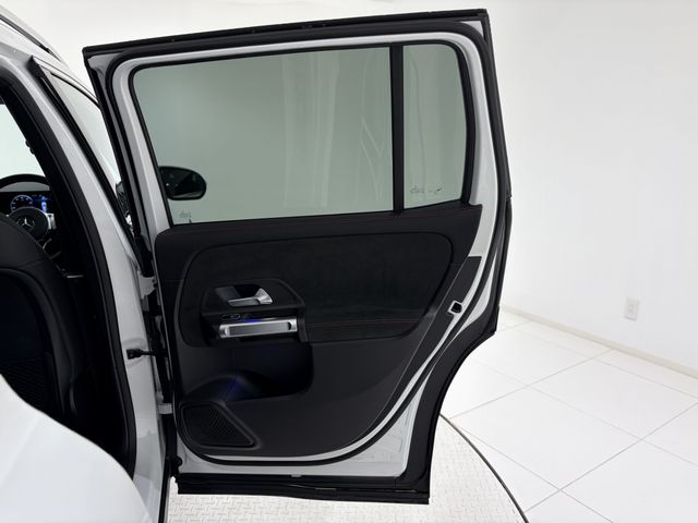 MERCEDES BENZ GLB 2021 Image 31