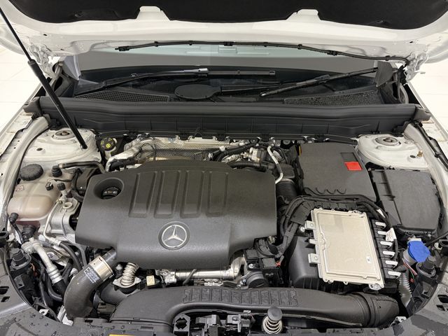 MERCEDES BENZ GLB 2021 Image 31