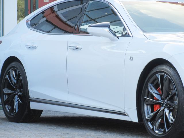 TOYOTA LEXUS LS500 2023 Image 31