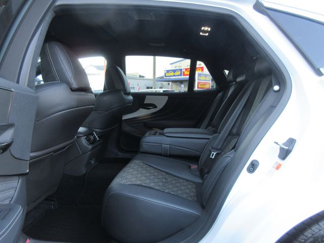 TOYOTA LEXUS LS500 2023 Image 31