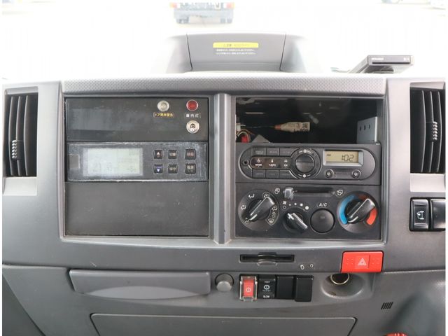 ISUZU ELF 2020 Image 31