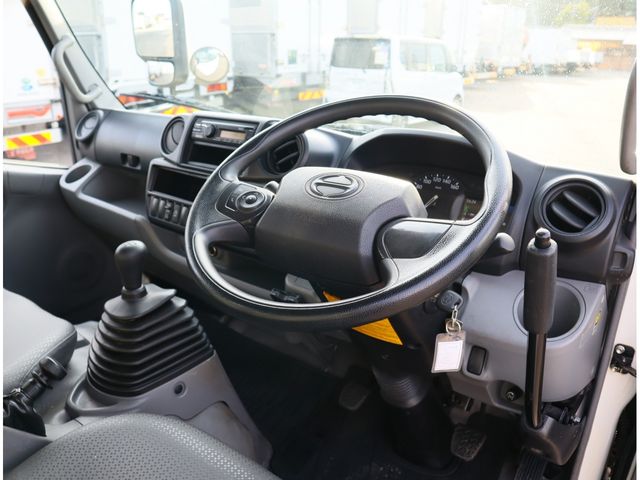 HINO DUTRO 2020 Image 31