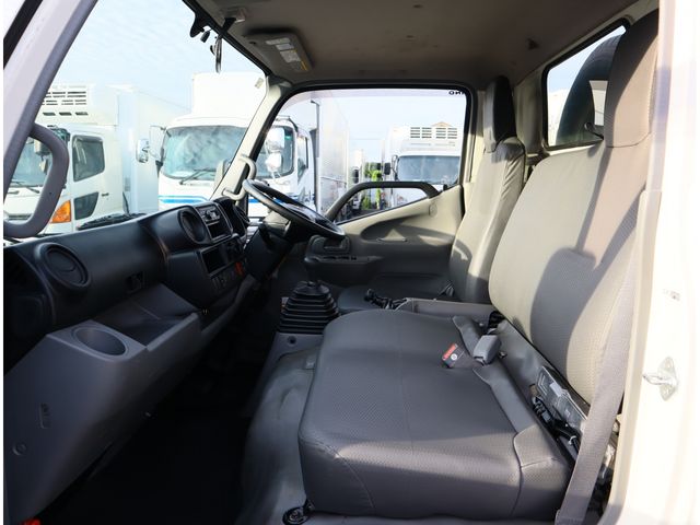 HINO DUTRO 2020 Image 31