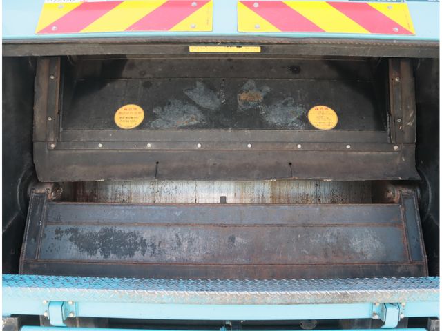 MITSUBISHI CANTER 2022 Image 31