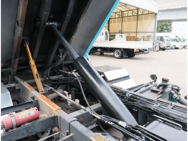 MITSUBISHI CANTER 2022 Image 31