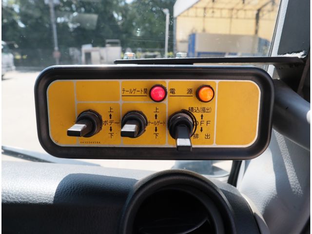 MITSUBISHI CANTER 2022 Image 31