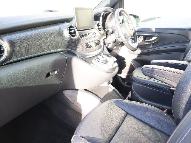 MERCEDES BENZ V CLAS 2017 Image 31