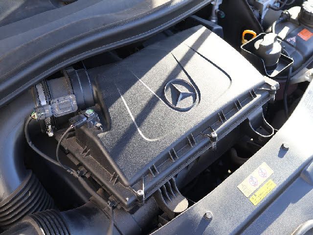 MERCEDES BENZ V CLAS 2017 Image 31