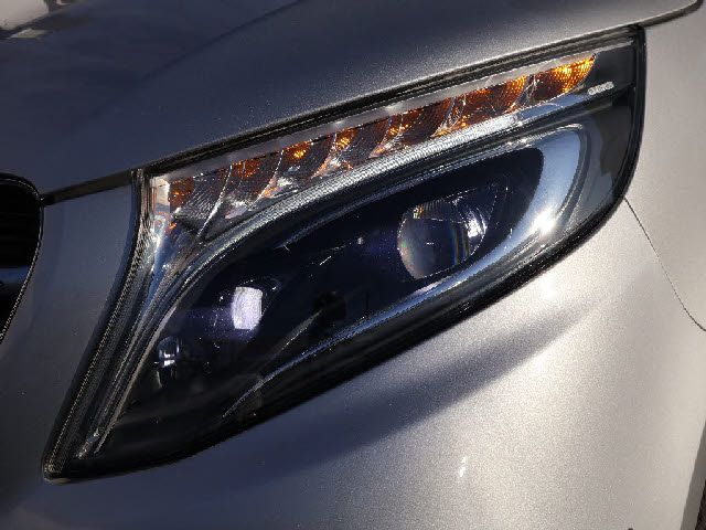 MERCEDES BENZ V CLAS 2017 Image 31