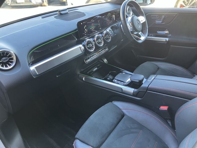 MERCEDES BENZ GLB 2022 Image 31