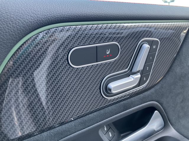 MERCEDES BENZ GLB 2022 Image 31