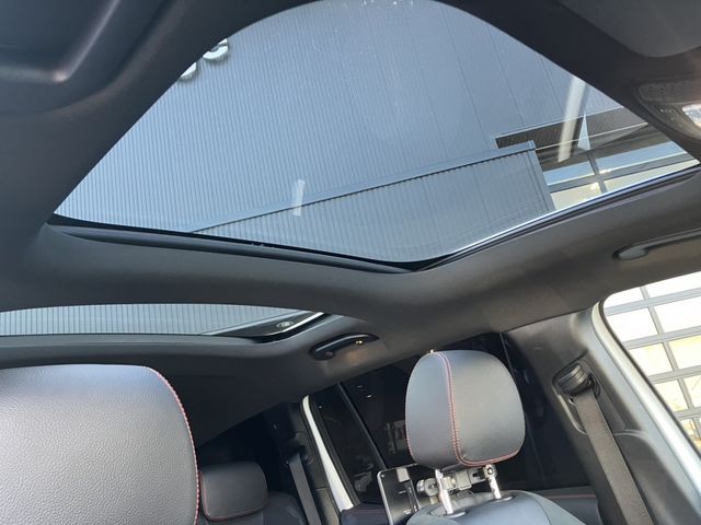 MERCEDES BENZ GLB 2022 Image 31