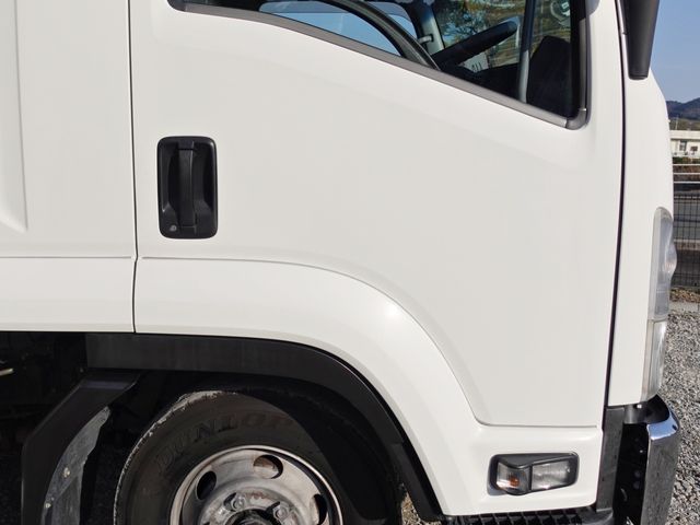 ISUZU FORWARD 2016 Image 31